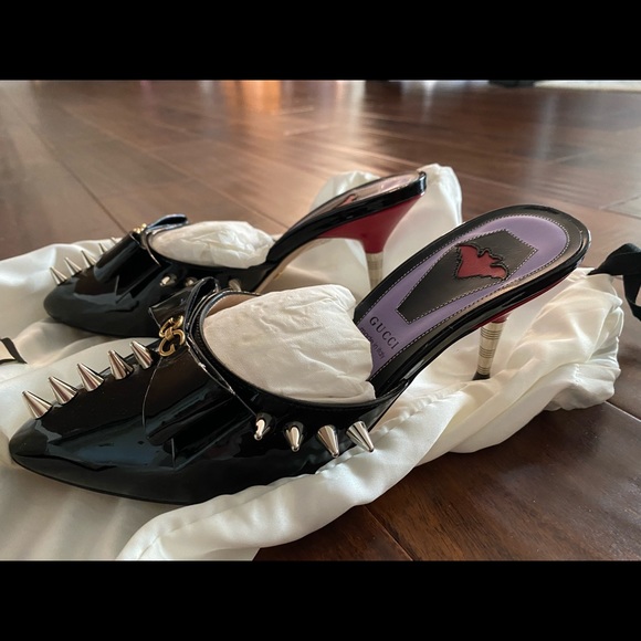 Authentic Black Gucci Heart Heels with Metal Heels and Studs - Picture 4 of 4